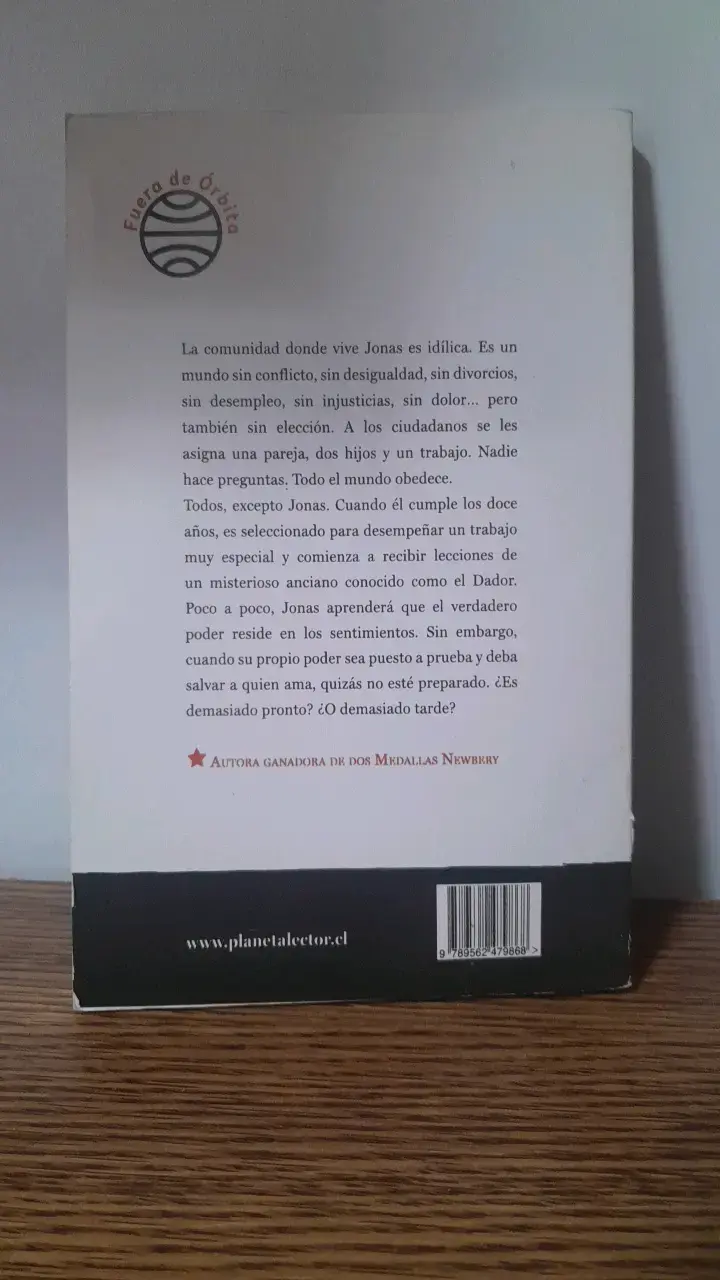 Libro 'El Dador de Recuerdos' de Lois Lowry - 2