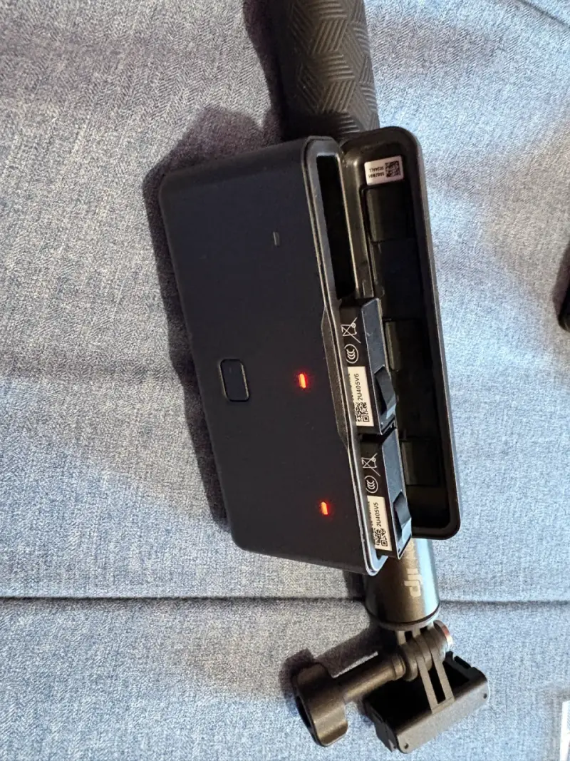 Cámara de acción DJI Osmo Action con accesorios - 2
