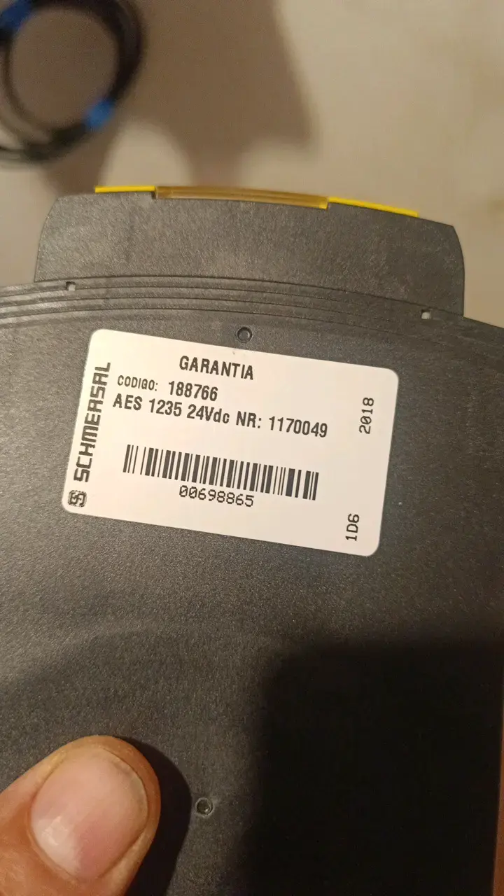 Relé de seguridad Schmersal AES 1235 - 2