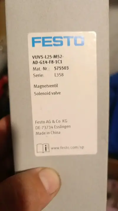 Válvula solenoide Festo VUVS-L25-M52 - miniatura 1