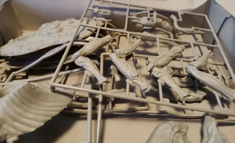 Kit de Modelo Alien Exoskeleton de Lindberg - 5