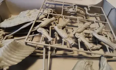 Kit de Modelo Alien Exoskeleton de Lindberg - miniatura 5