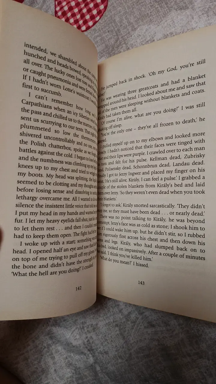 Libro Random Acts of Heroic Love de - 4