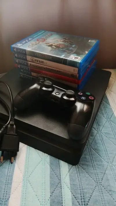 Consola PS4 con juegos y control - miniatura 2