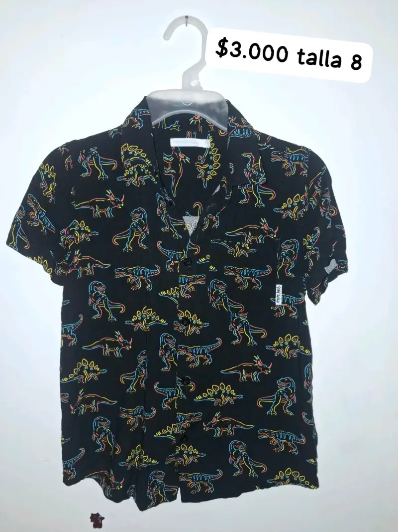 Camisa infantil con estampado de dinosaurios - 1