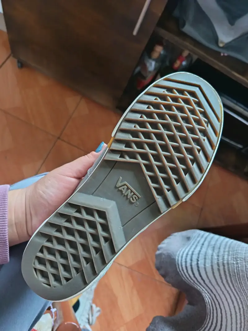 Zapatillas Vans grises de plataforma para mujer - 4