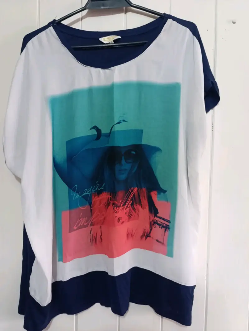 Polera estampada mujer azul y blanca - 1