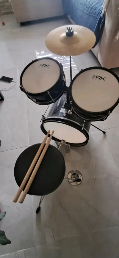 Batería infantil RK Music negra con platillos - miniatura 4