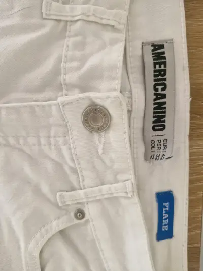 Pantalones blancos flare Americano talla 42 - miniatura 1