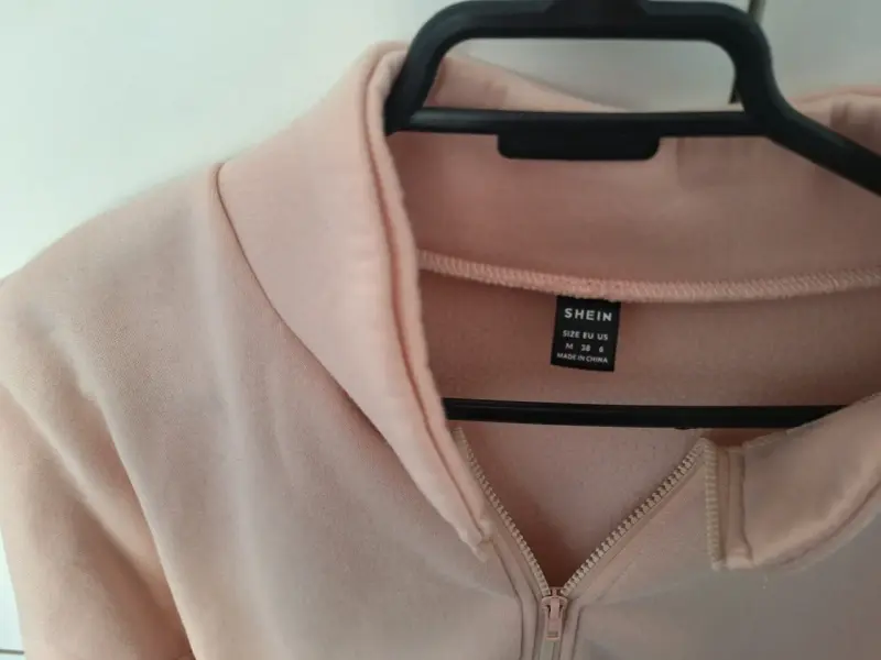 Chaqueta corta rosa Shein con cierre - 3