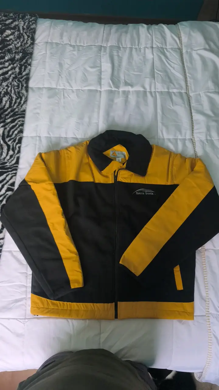 Chaqueta polar amarilla y negra para hombre