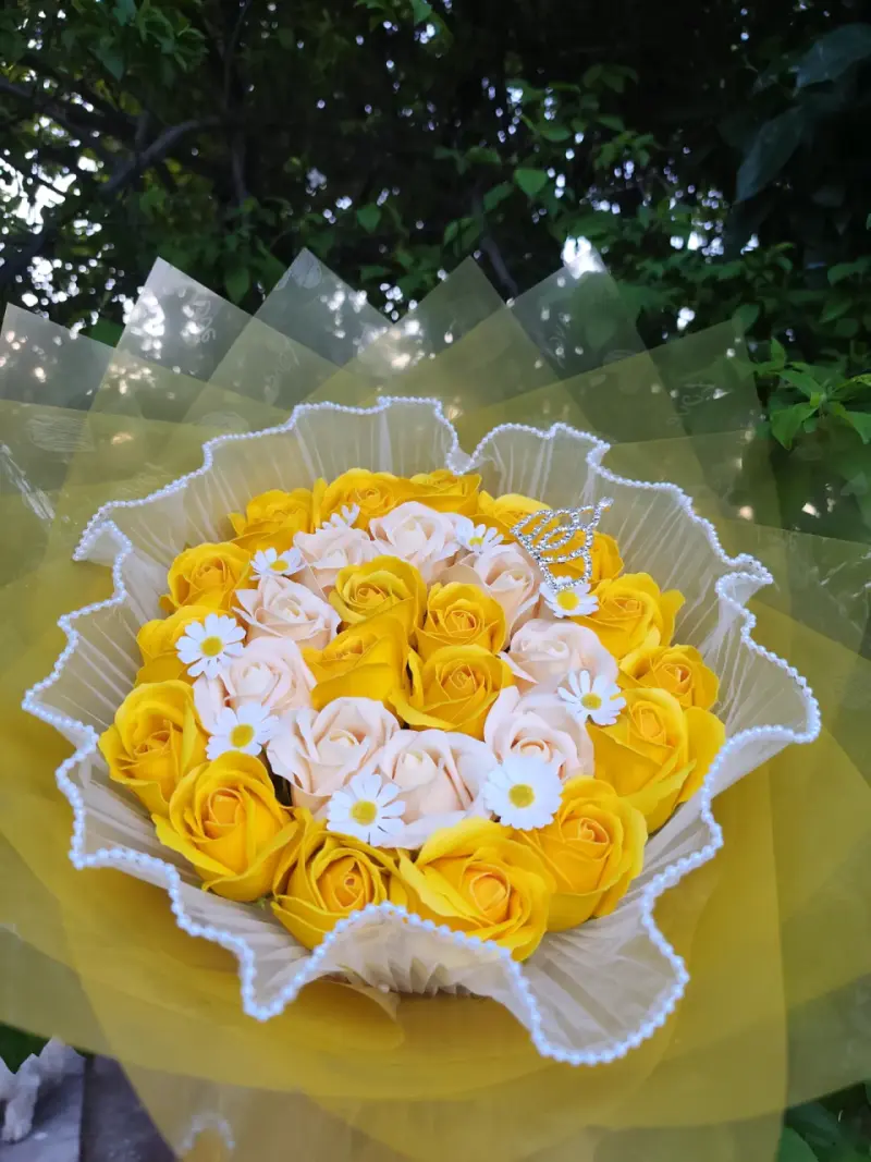 Ramo de flores amarillas - 1