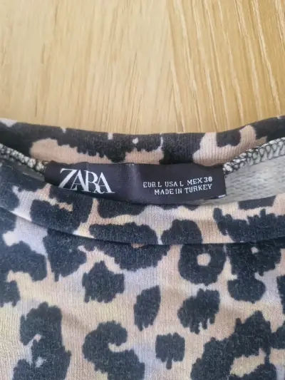 Polerón estampado animal print Zara - miniatura 2