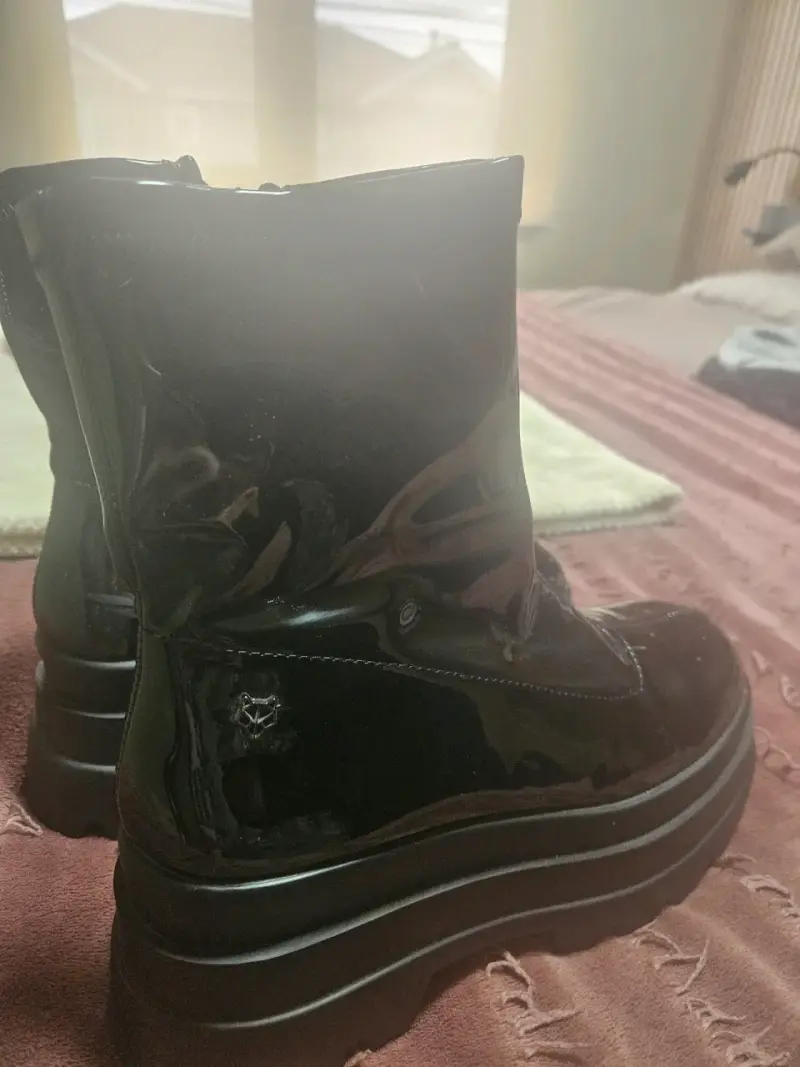 Botines de charol negro con plataforma - 2