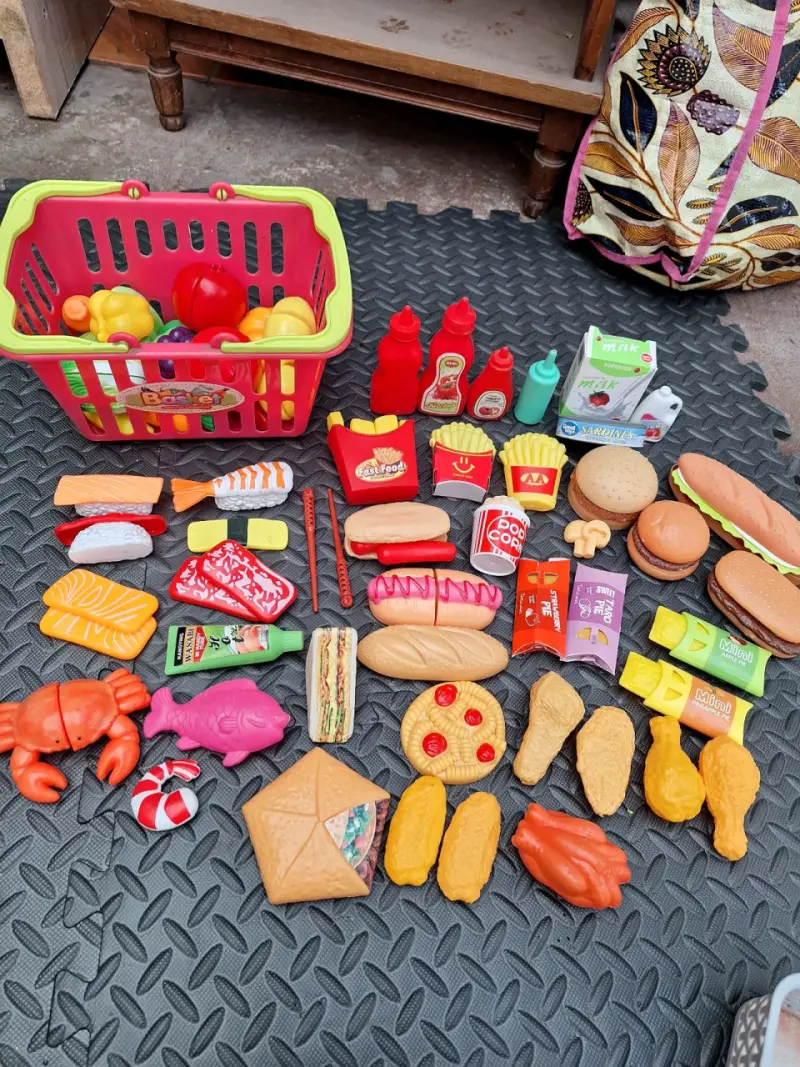 Set de juguetes de comida
