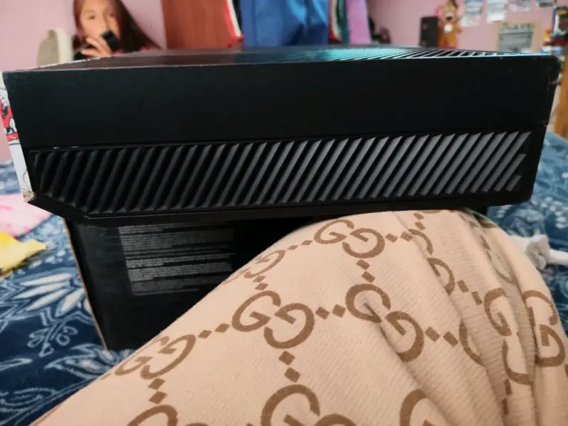 Consola Xbox One Elite 1TB con Control y Juego - 6