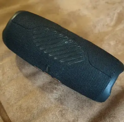 Parlante portátil JBL Charge 5 negro - miniatura 5