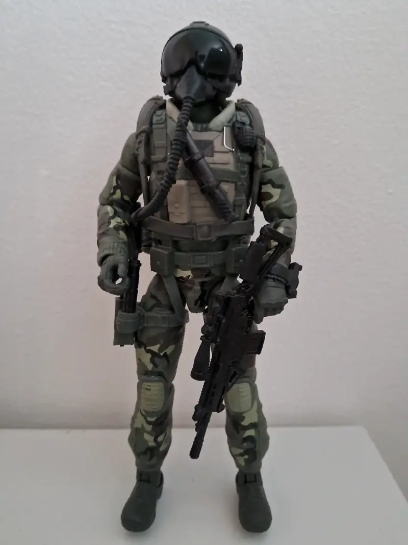 Figura de acción Gi Joe con equipo táctico - 2