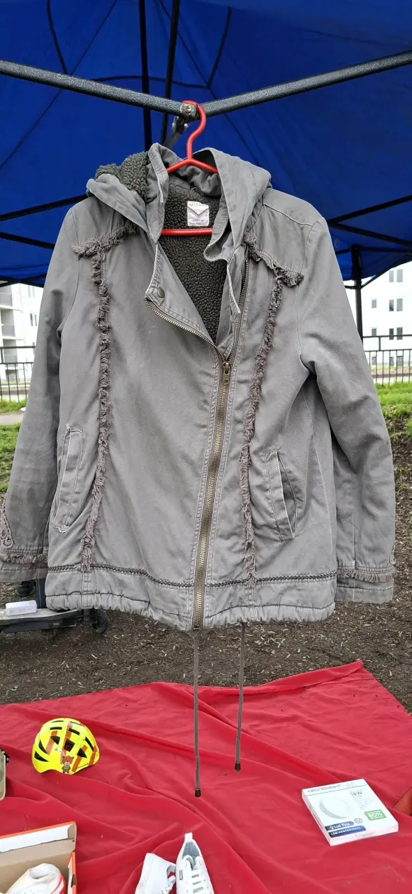 Abrigo de invierno con diseño acolchado - 3