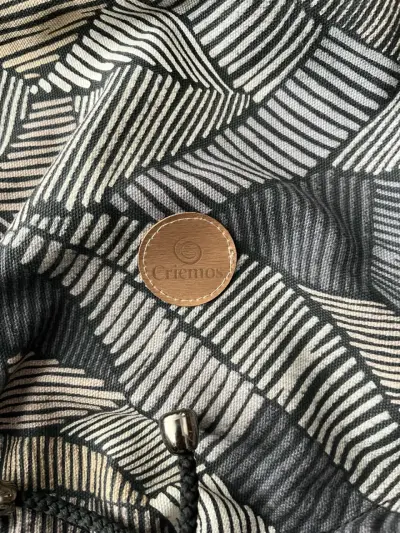 Mochila porteo ergonómica marca Criemos - miniatura 2