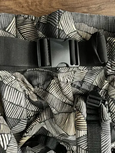 Mochila porteo ergonómica marca Criemos - miniatura 4