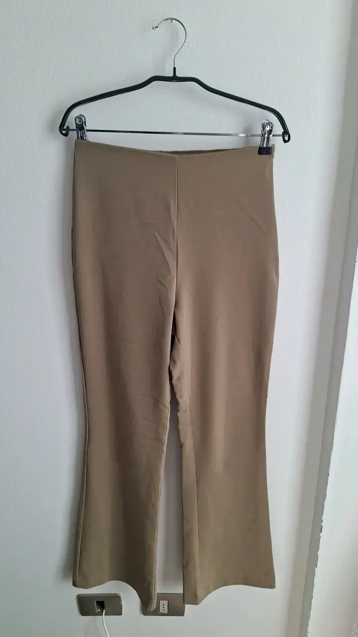 Pantalones de vestir beige, tiro alto H&M - 3