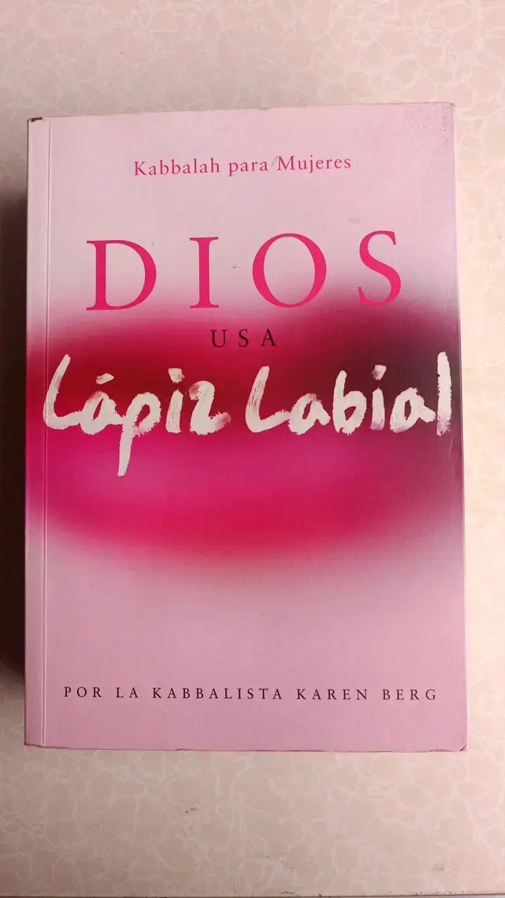 Libro 'Dios Usa Lápiz Labial' de Karen Berg - 1