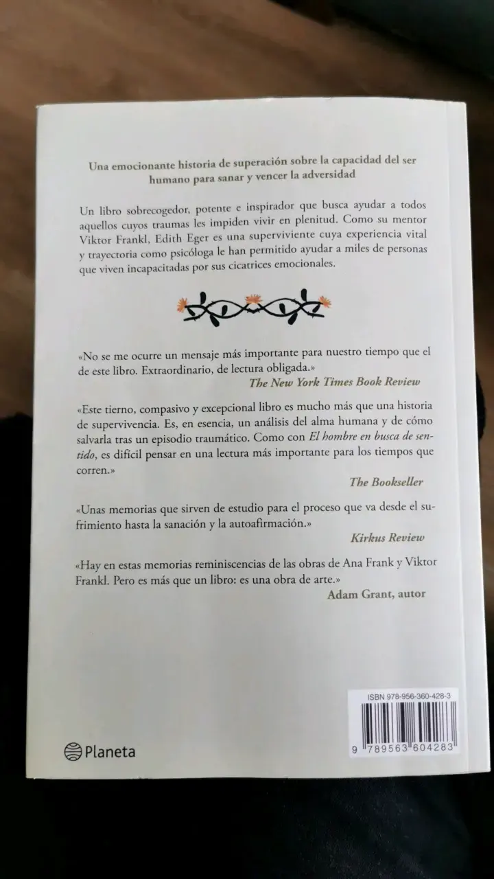 Libro 'La Bailarina de Auschwitz' de Edith Eger - 2