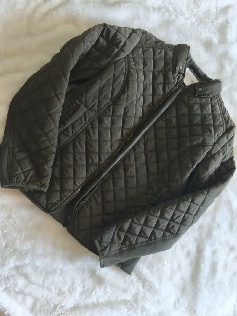 Chaqueta acolchada verde oliva para hombre - 2