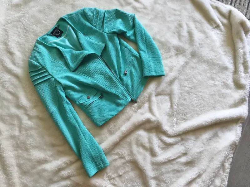 Blazer marca Io diseño moderno - 2