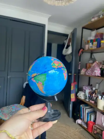 Globo terráqueo pequeño educativo - miniatura 1