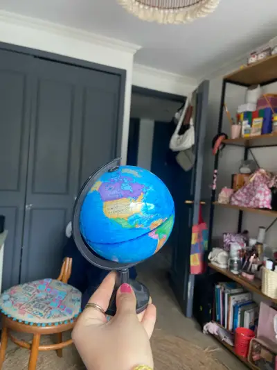 Globo terráqueo pequeño educativo - miniatura 2