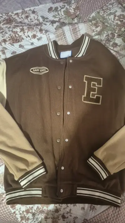 Chaqueta estilo varsity marrón Last Call - miniatura 1