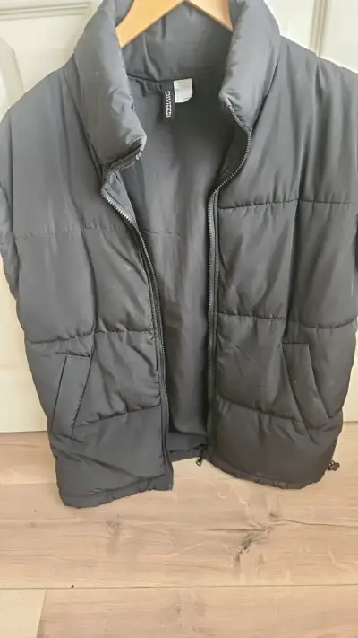 Chaqueta acolchado oversizenegro H&M para mujer - miniatura 3