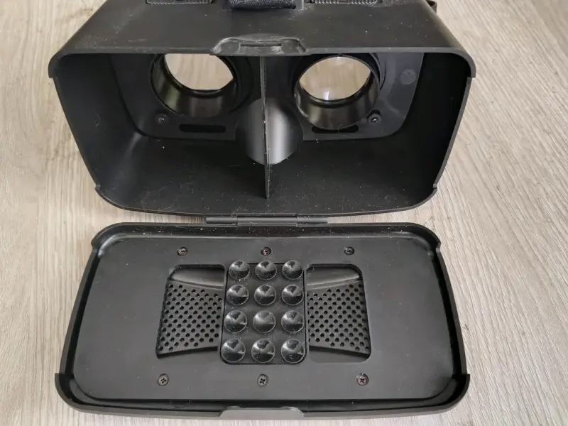 Gafas de Realidad Virtual Negras (con celular) - 2