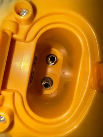 Conejo de peluche amarillo con tambor - miniatura 5