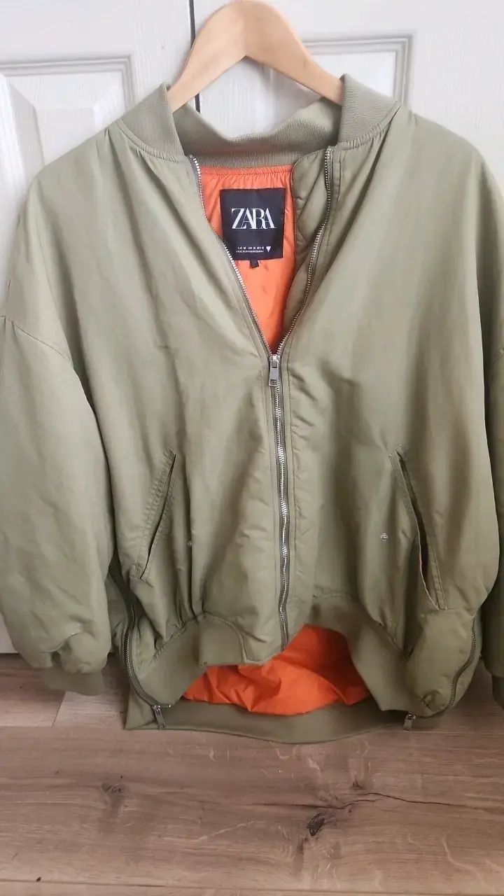 Chaqueta bomber verde oliva Zara para hombre - 1