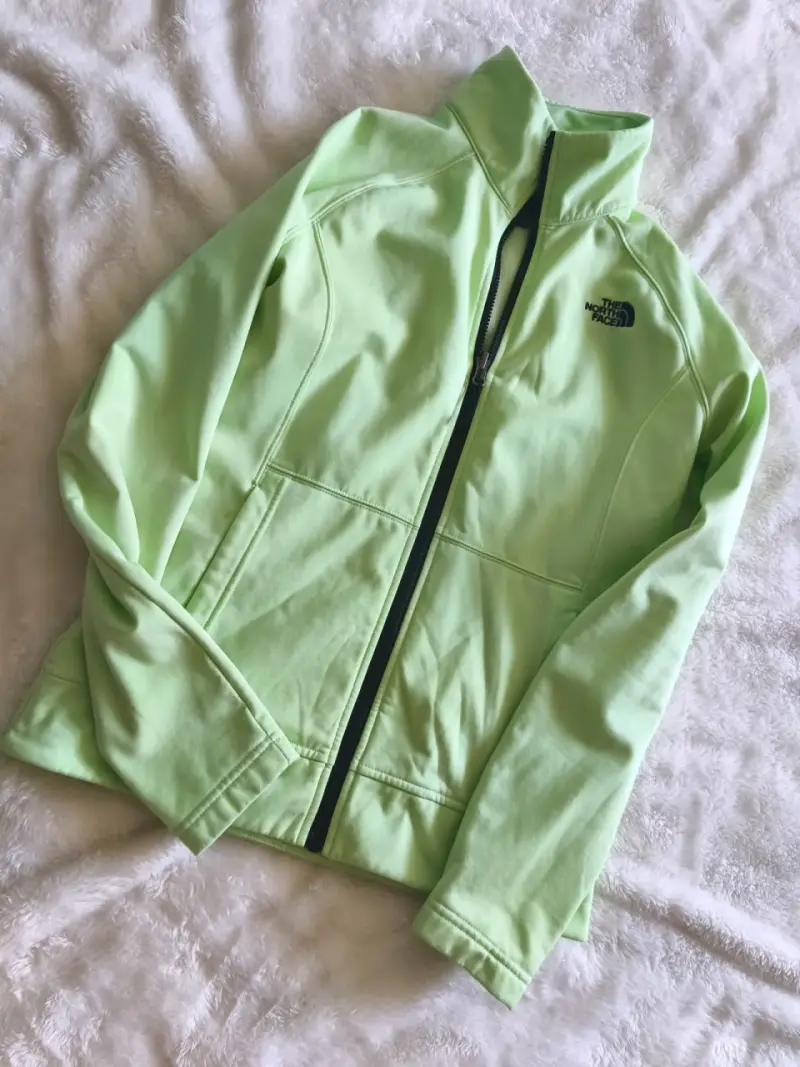 Poleron verde The North Face para mujer - 2