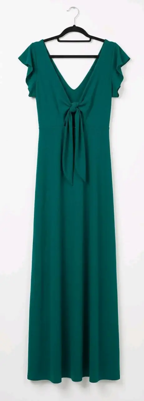 Vestido largo verde con lazo