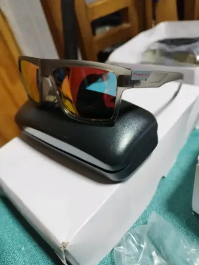 Gafas de sol polarizadas Ray-Ban estilo moderno - miniatura 2