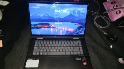 Laptop HP envy x 360 2 en 1. - miniatura 2