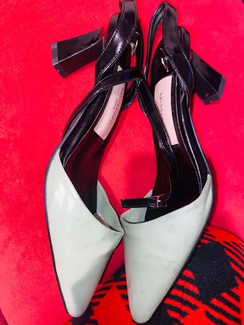 Zapatos de tacón verde y negro Salosomzi - 3