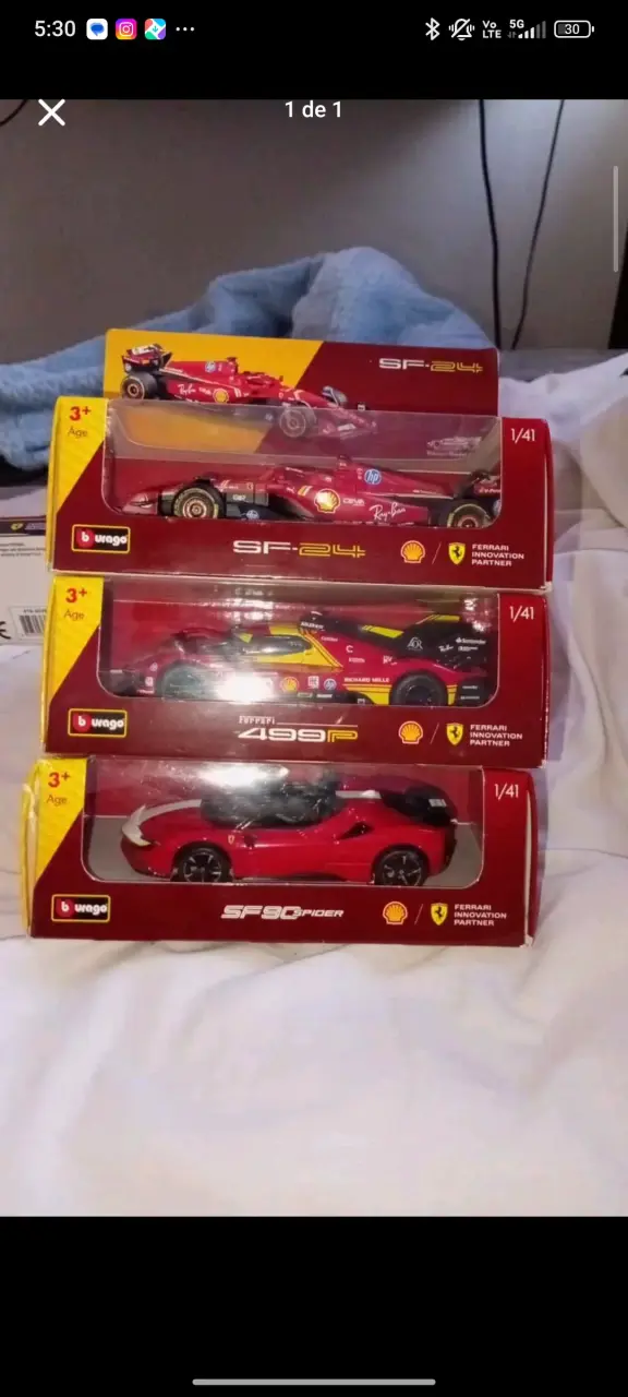 Set de autos a escala Ferrari Bburago