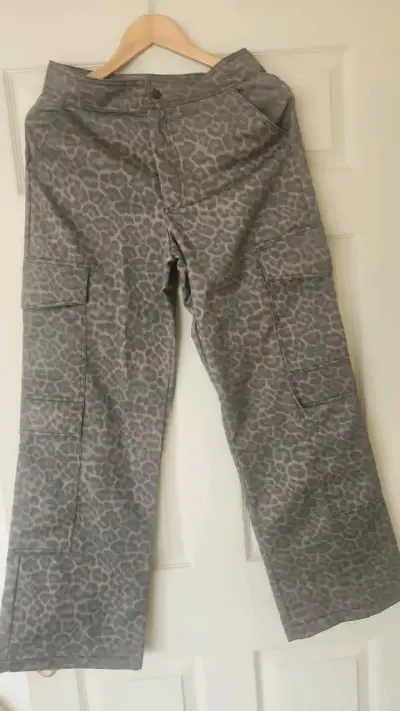 Pantalones cargo estampado leopardo Better's - miniatura 1