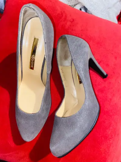 Zapatos de Tacón Alto Grises Go-ccé Elegantes - miniatura 3