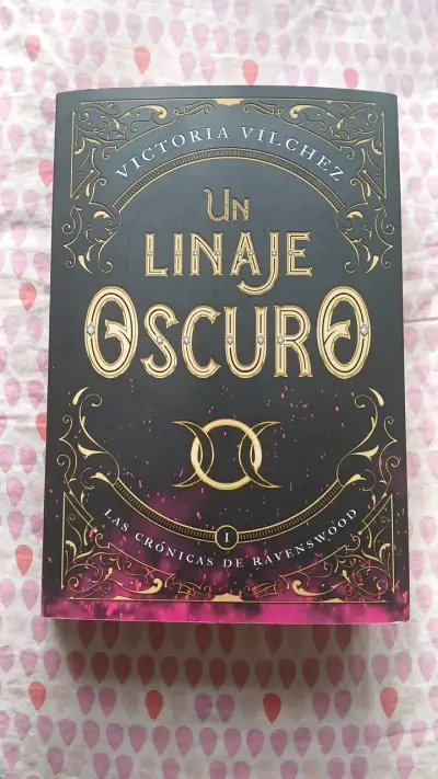 Libro 'Un Linaje Oscuro' de Victoria Vílchez - miniatura 1