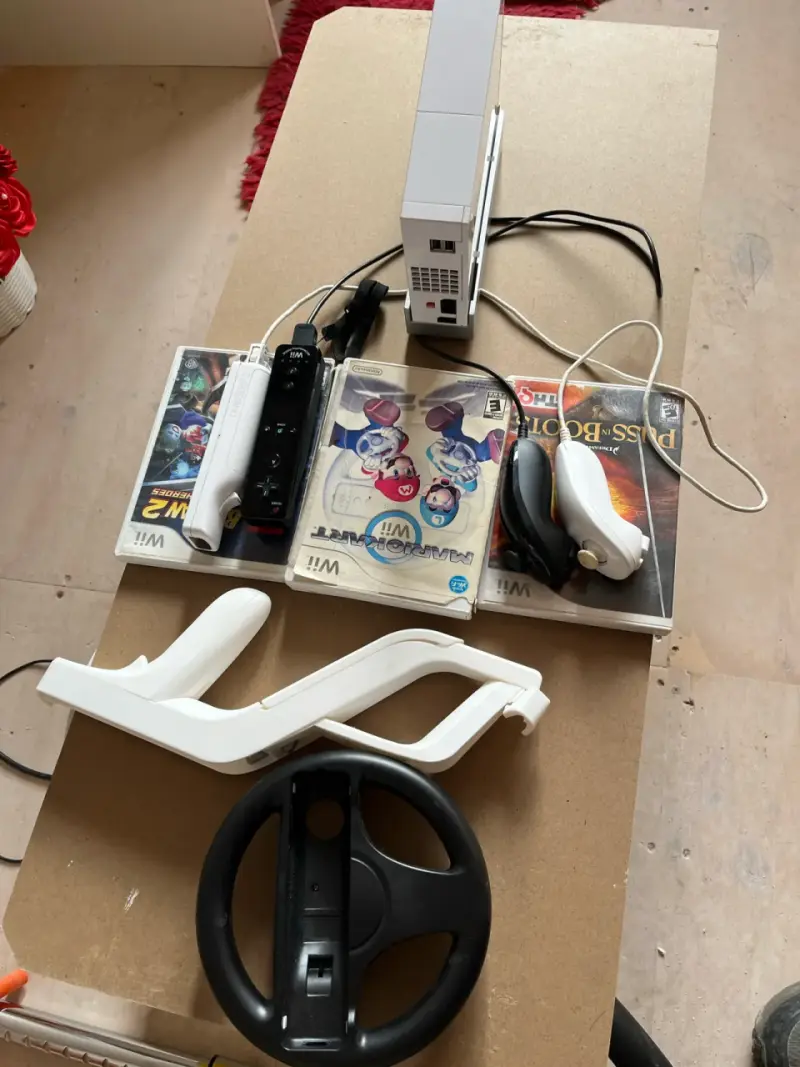 Consola Nintendo Wii - accesorios y desbloqueada - 2