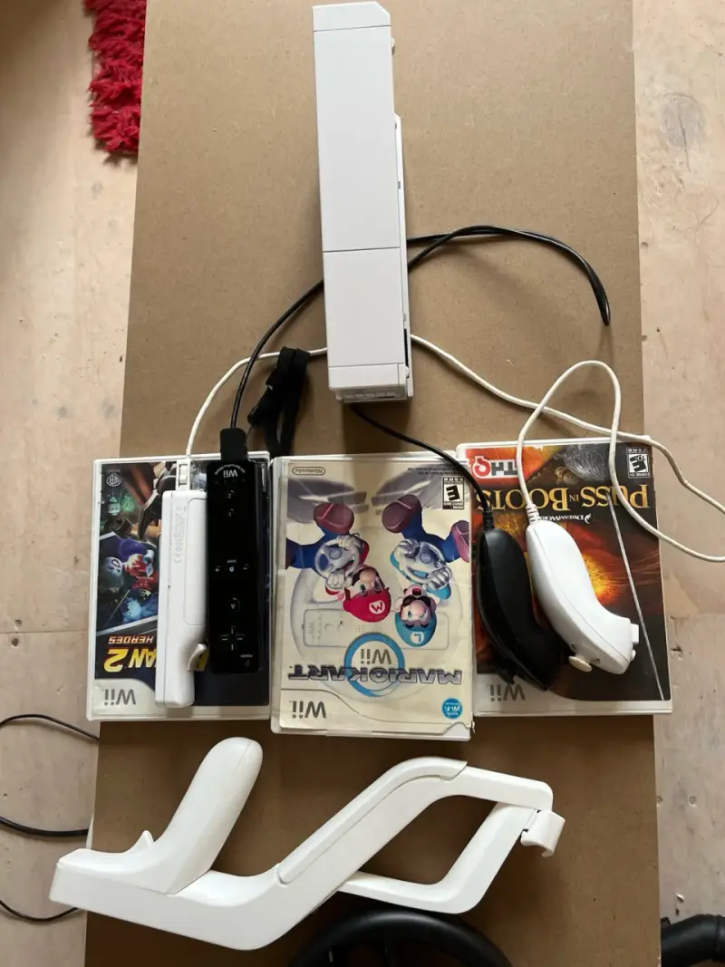 Consola Nintendo Wii - accesorios y desbloqueada - 4