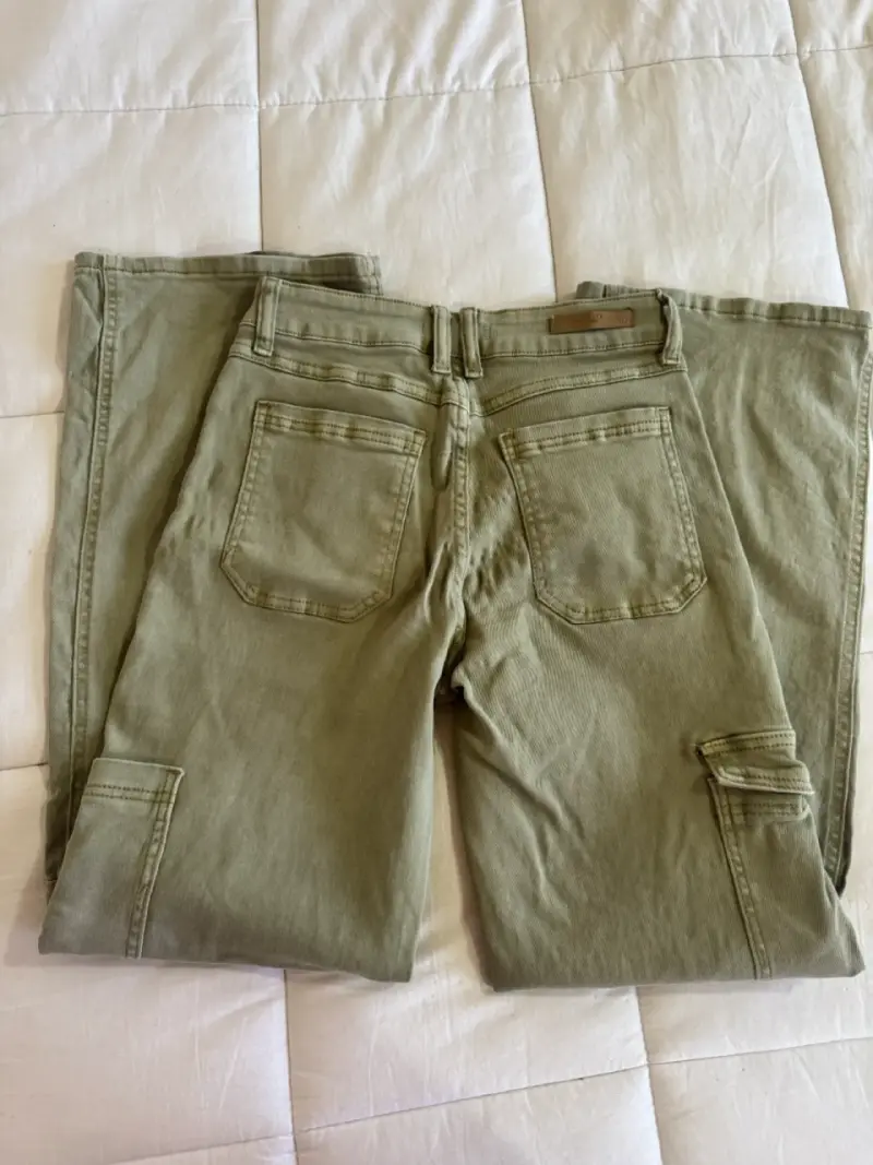 jeans cargo verdes - 2