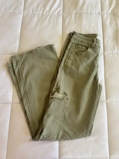 jeans cargo verdes - miniatura 5